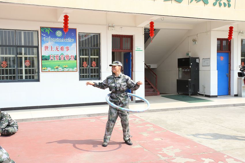 河南郑州针对小孩子叛逆的学校怎么教育?