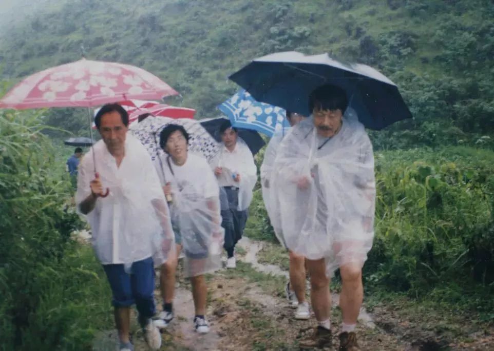 中国“天眼”("老爷子，我们还能有机会再聊聊吗？”四年前，他的眼睛闭上了，中国的“天眼”打开了!)(图2)