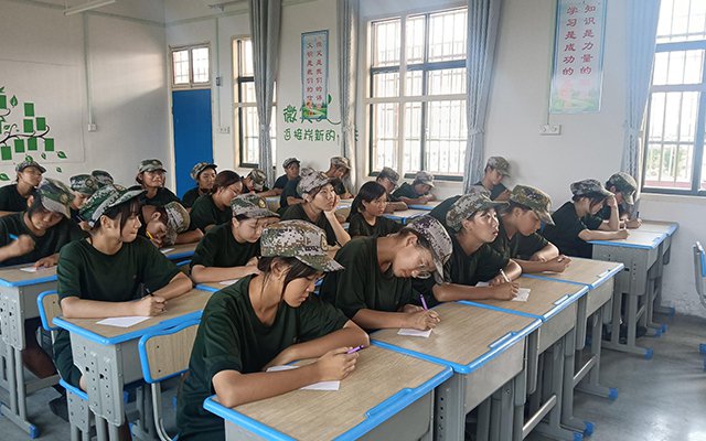 改变叛逆青少年全封闭学校(青少年叛逆全封闭学校)(图2)