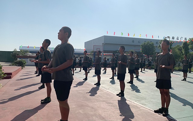 叛逆青少年封闭学校 怎么样(青少年叛逆封闭学校)(图2)