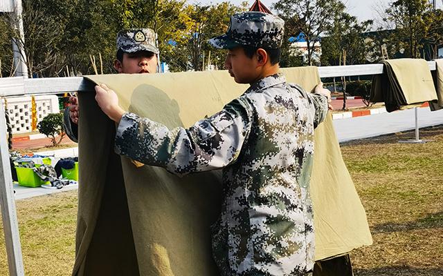 有没有叛逆学生封闭式学校(全封闭式叛逆学校)(图2)