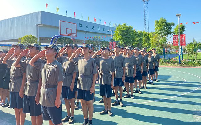 浙江衡州叛逆孩子封闭学校怎么教育(孩子叛逆送封闭学校可以吗)(图2)