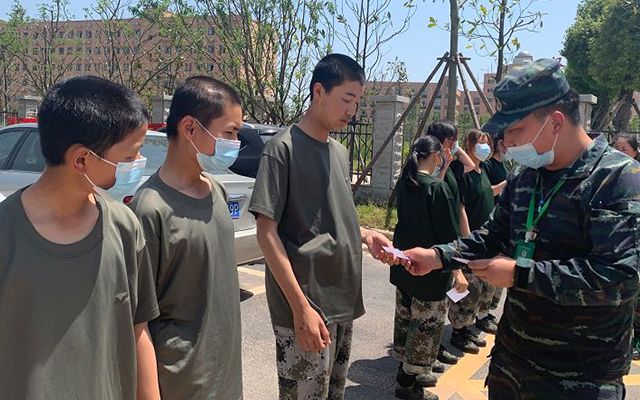 浙江杭州全封闭叛逆孩子学校怎么收费(叛逆孩子全封闭学校)(图2)